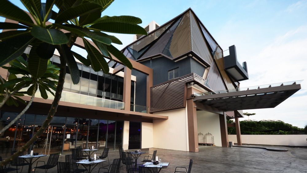 Hue Hotels And Resorts Puerto Princesa Managed By Hii Bagian luar foto